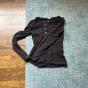 Soft, comfy, button up James perse size 1 black